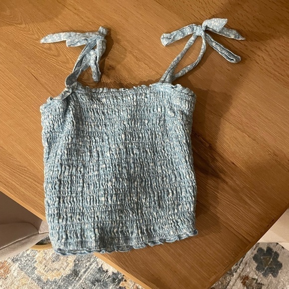 A&F Cropped Floral Smock Top - Picture 3 of 5